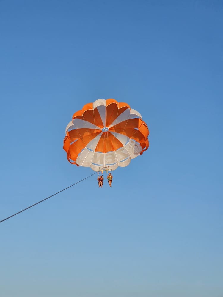 parachute ascensionel - riviera nautic sport